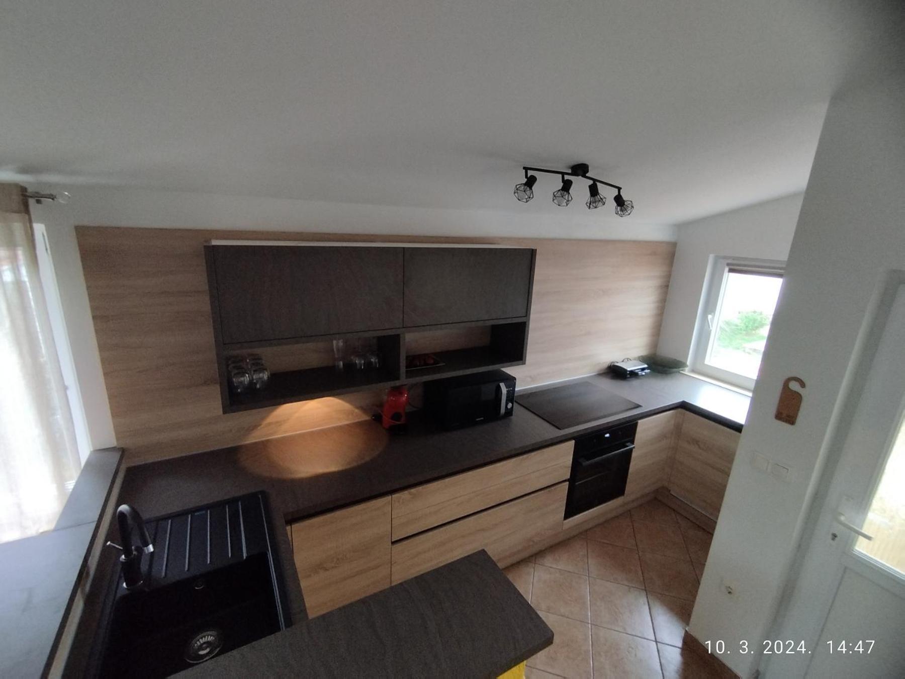 Apartment Zelena Oaza Sisan 75 M2 - 2 Bedrooms Exteriör bild